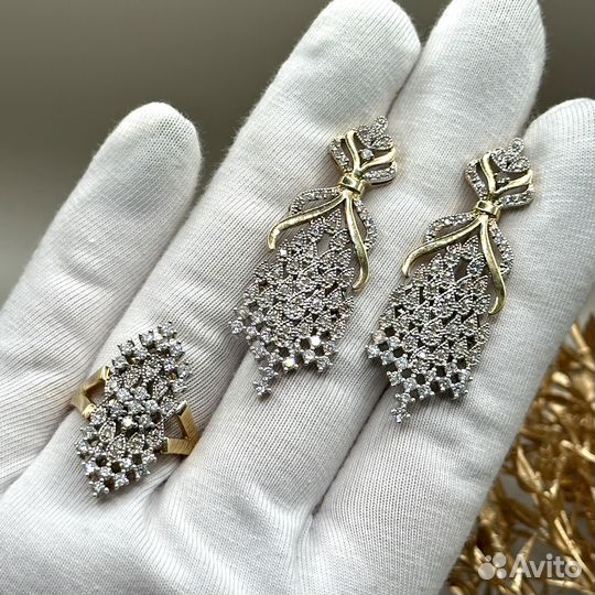 Золотой гарнитур с бриллиантами 1,13 карата 585