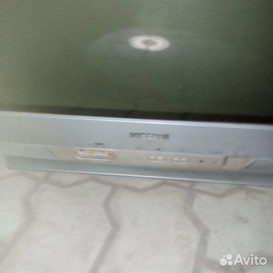 Телевизор samsung