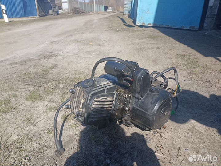 Продам мотор от рейсера110