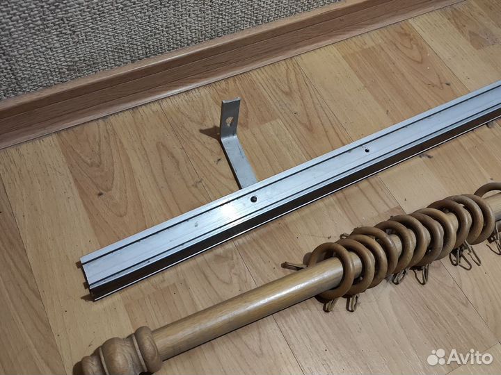 Карниз настенный алюминиевый