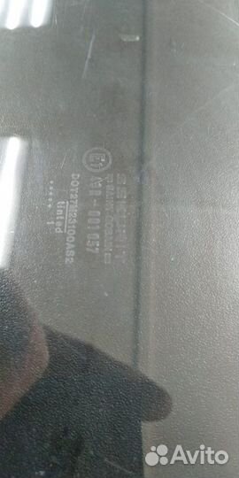 Стекло двери переднее левое Форд Фиеста Мк3