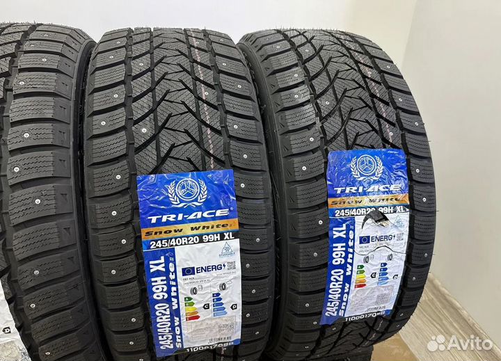 Tri Ace Snow White II 245/40 R20 и 275/35 R20 35H