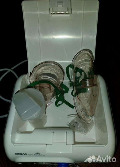 Компрессорный небулайзер, ингалятор Omron CompAir