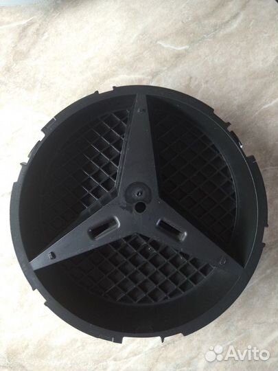 Эмблема на решетку Mercedes