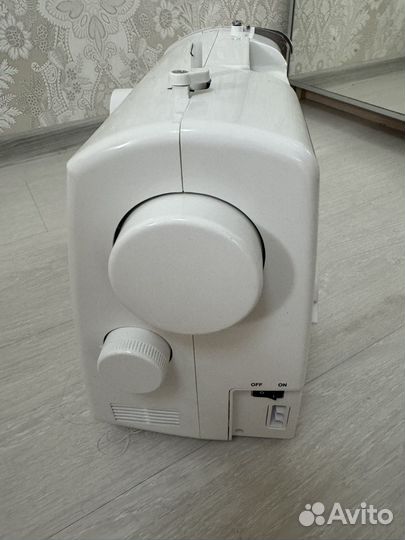 Швейная машина Jaguar sweet present