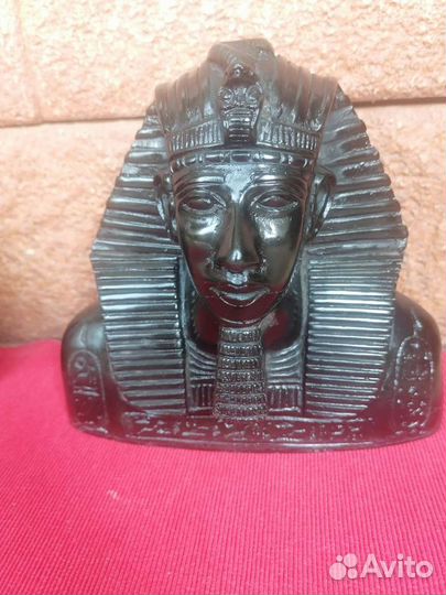 Египетская статуэтка