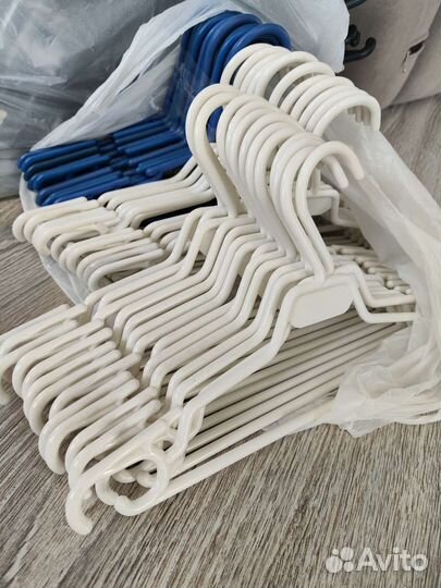 Вешалки плечики