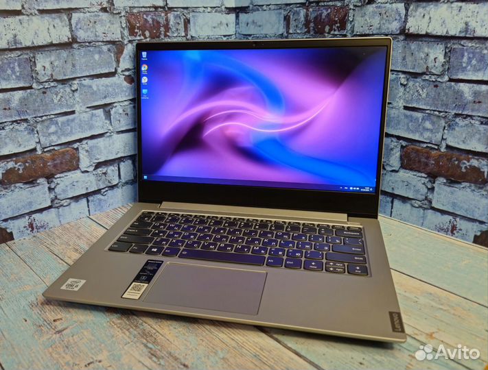 Ультрабук Lenovo i5 1035g1 8gb SSD 512gb