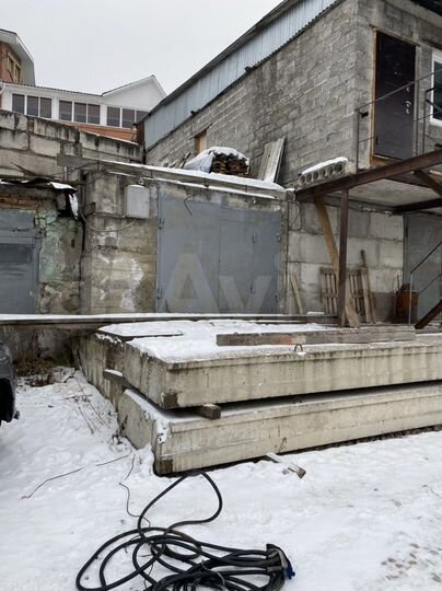 Гараж, > 30 м²