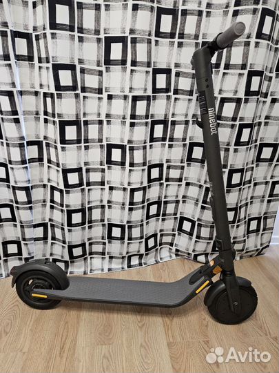 Электросамокат Ninebot E25