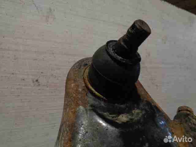 Рычаг передний левый нижний Toyota Land Cruiser 6