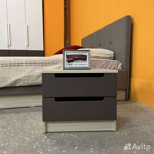 Тумба прикроватная Илия