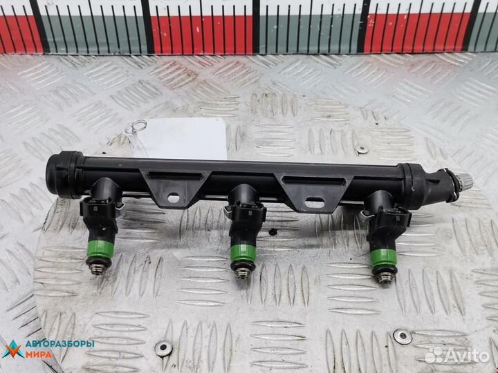 Форсунка Skoda Fabia (6Y) рест. 2005 03E906031