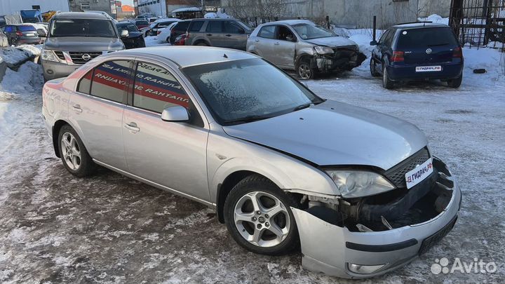 Замок двери передней правой Ford Mondeo 3 (B4Y) 4692455