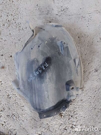 Подкрылок передний правый Mercedes w164