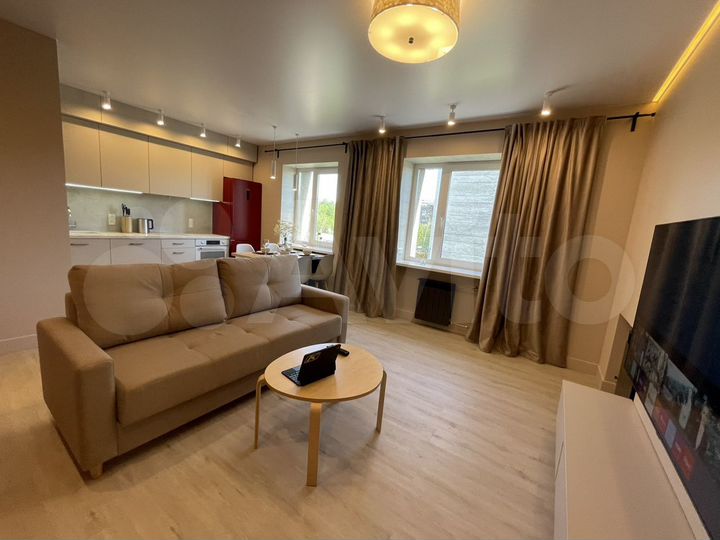 2-к. квартира, 60 м², 8/9 эт.