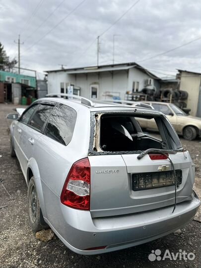 В разборке шевролет лачетти 1,6