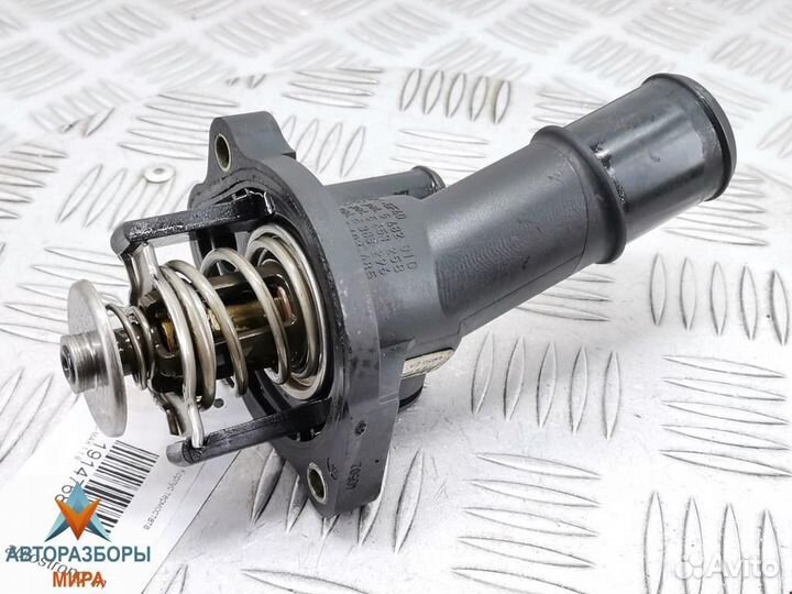 Корпус термостата Ford C-Max 2004 1476110