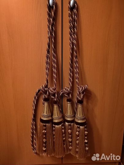 Кисти для кардин или штор