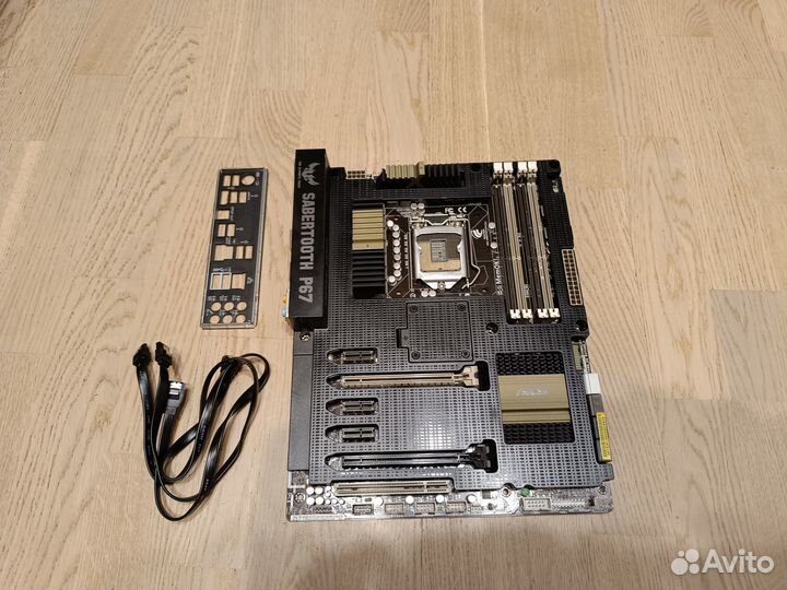 Asus sabertooth P67, сокет 1155