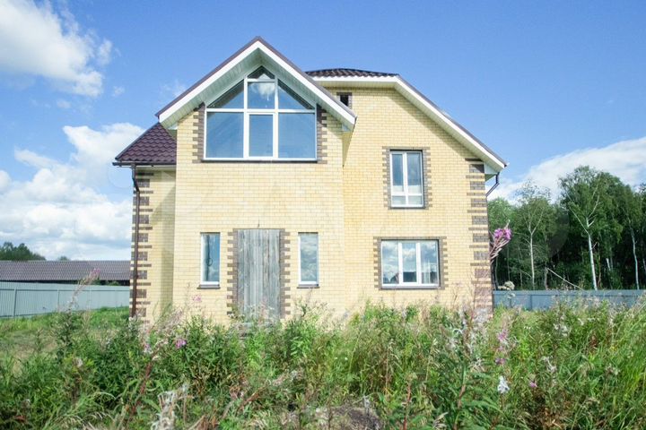 Дом 182 м² на участке 15 сот.