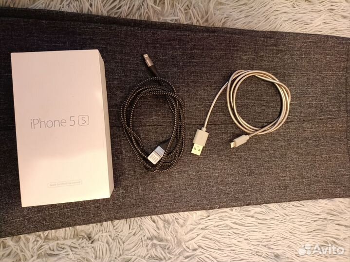 Кабеля для зарядки iPhone