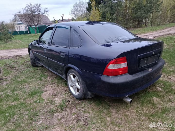 Opel Vectra 1.8 МТ, 1996, 200 000 км