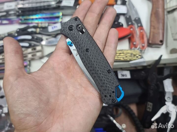 Нож Benchmade Bugout карбон