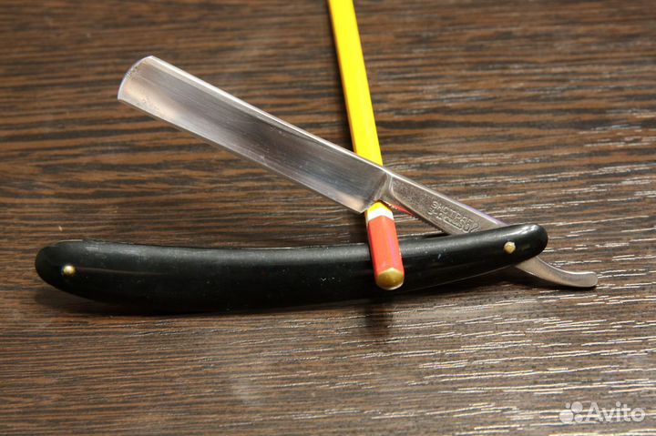 Опасная бритва Москва, Экстра, Волга