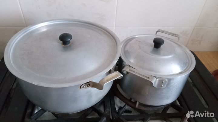 Чайник, кувшин, кастрюли, термос