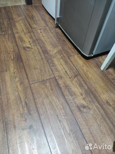 Ламинат Quick step, 2 пачки, цвет дуб бордо