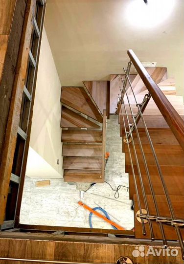 Лестница для коттеджа на заказ