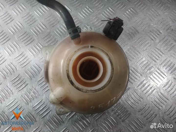 Бачок расширительный Skoda Octavia 2 (A5) 2004