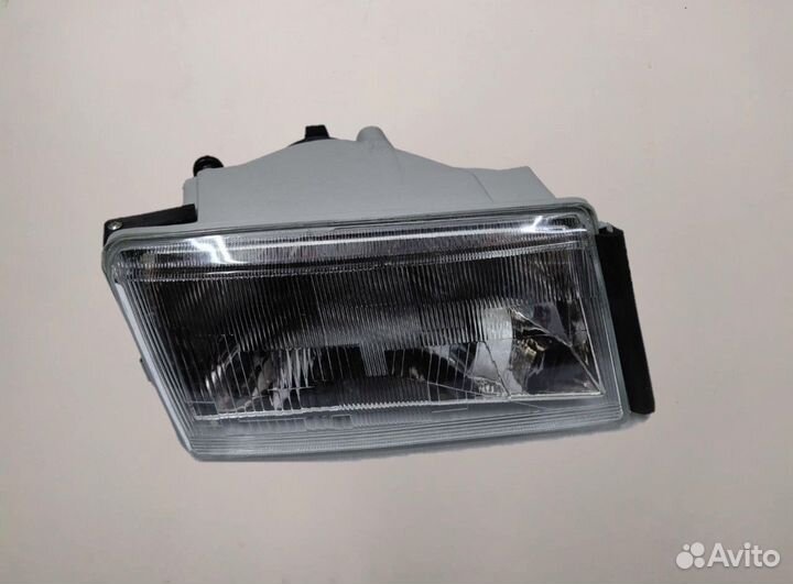 Фара правая 82452488 Fiat Croma