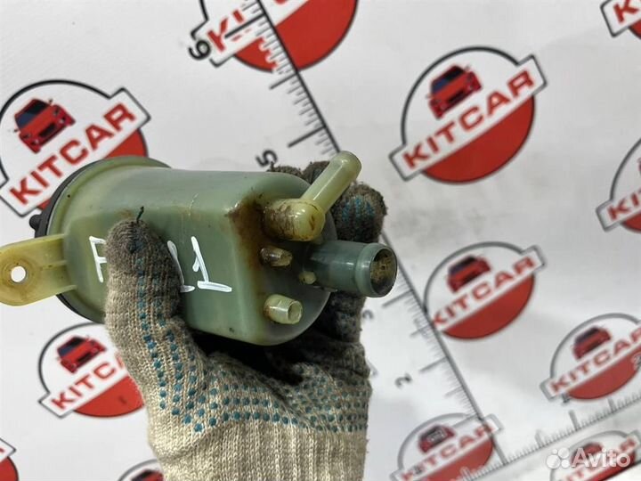 Бачок гур Ford Focus 2