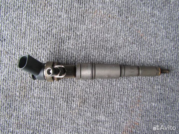 Форсунка двигателя BMW E90 13537793836