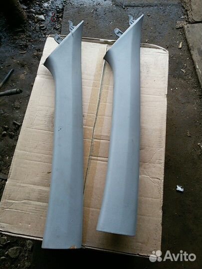 Пластик передней правой стойки Киа Рио 3