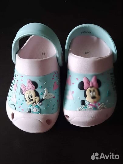 Кроссовки на девочку