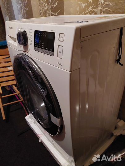 Стиральная машина Samsung WW60J4090HW