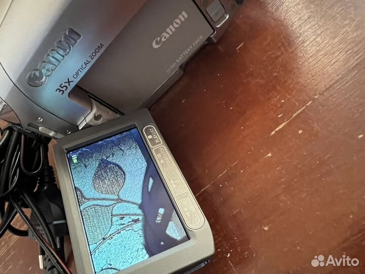 Видеокамера canon DVD DC210