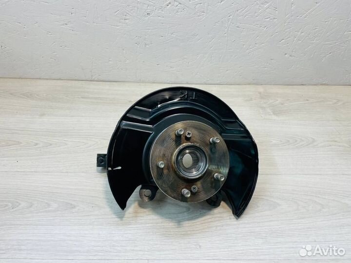 Кулак передний левый Honda CR-V 3 RE