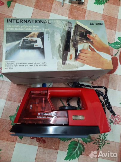 Утюг Internation