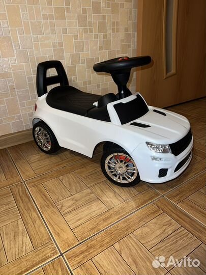 Детская машинка толокар каталка