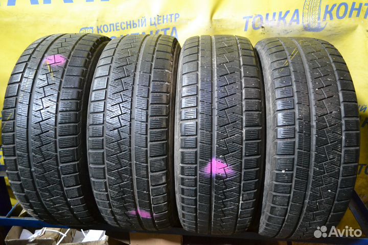 Pirelli Ice Asimmetrico 215/55 R17