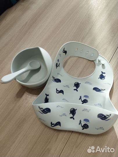 Силиконовый нагрудник+ тарелка на присоске