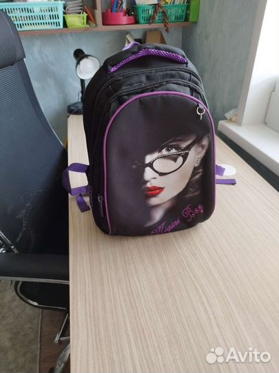 Рюкзак школьный