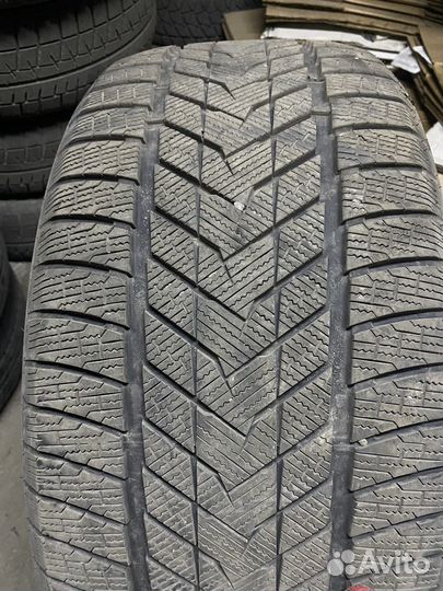 Arivo Winmaster ProX ARW5 285/40 R21 109H