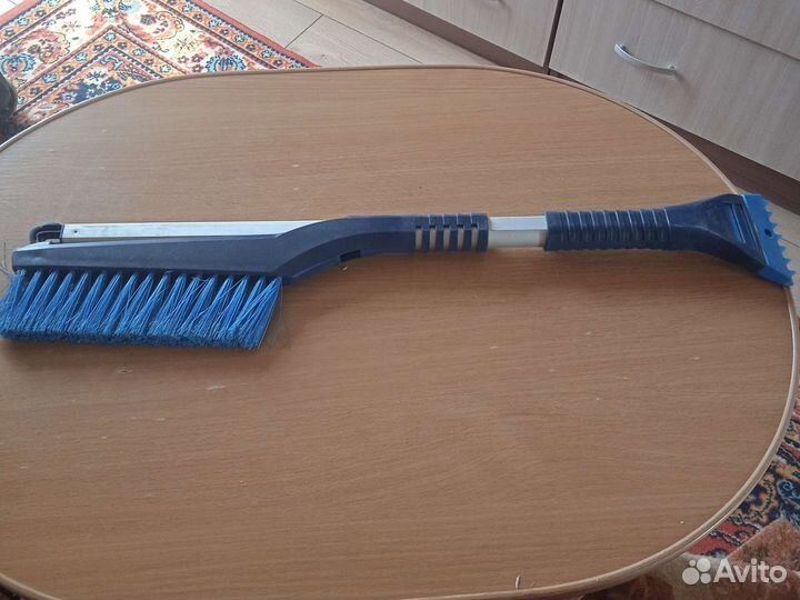 Щётка для чистки автомобиля