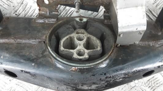 Подушка кпп volkswagen touareg 7L (2NN14DL01)