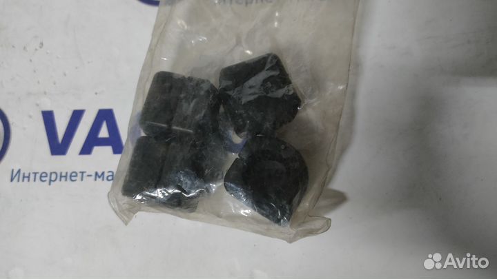 Резиновая подушка 7D1411041